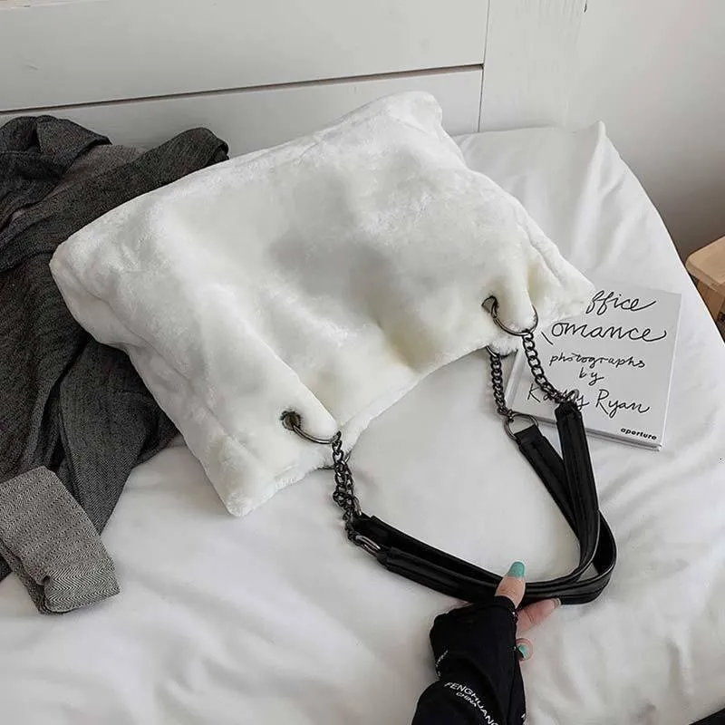 Large Capacity Plush Shoulder Bag